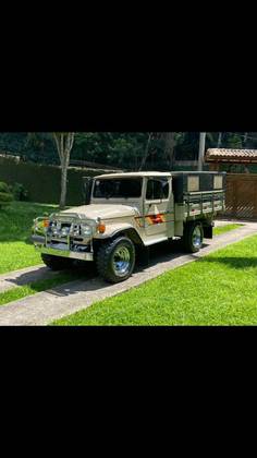 TOYOTA BANDEIRANTE 4.0 OJ55LP-BL3 4X4 CS DIESEL 2P MANUAL